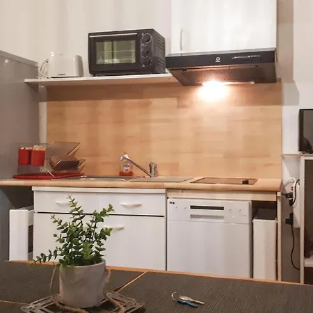 Stunning In Borgo With 1 Bedrooms And Wifi * Borgo (Corsica)